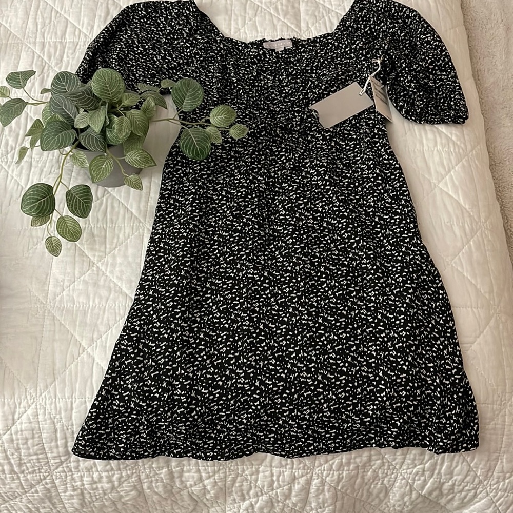 Printed mini dress 🖤